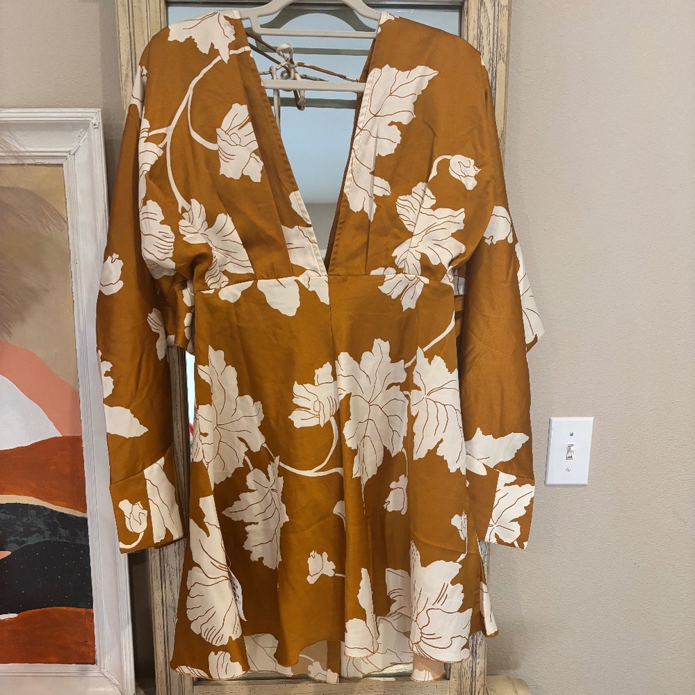 NWT ASOS Silky Gold & Cream Floral Dress 14